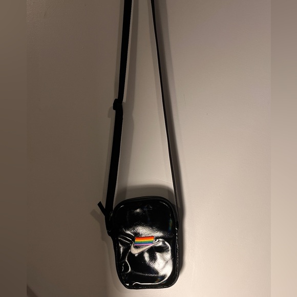 Nike Queer Mini crossbody Bag - Picture 4 of 4